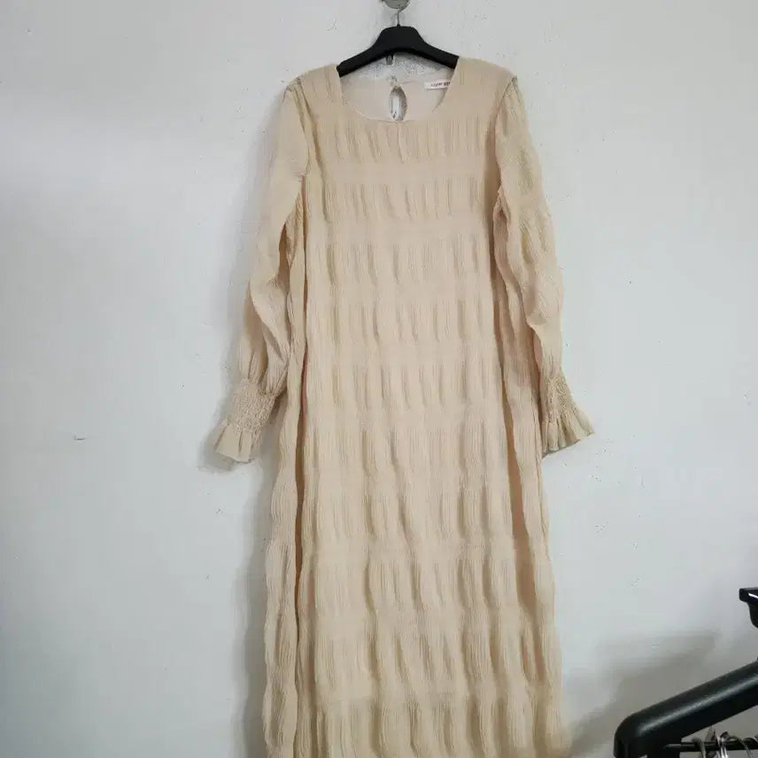 [BUNJANG] Ivory Long Chiffon Dress / 아이보리 롱 쉬폰 원피스
