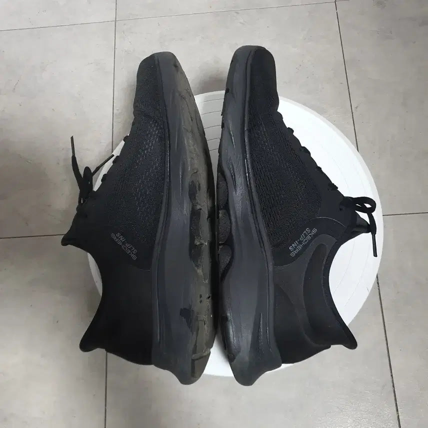[BUNJANG] Skechers Go Walk 7 Slip-Ins Sneakers / 스케쳐스 고워크 7 슬립인스 270mm