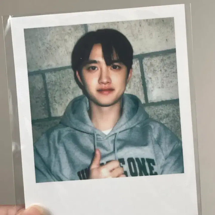 [BUNJANG] D.O. Polaroid Photo / 디오 (D.O.) 폴라로이드 사진