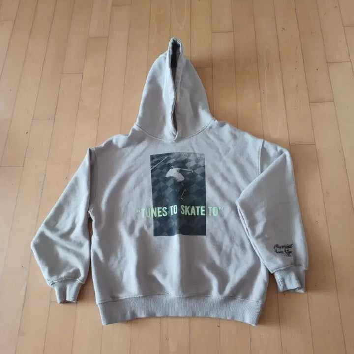 [BUNJANG] Beige Skateboarding Hoodie - Children&