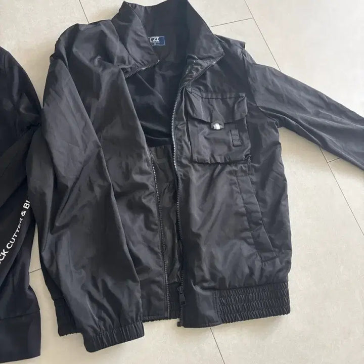[BUNJANG] Cutter &amp; Buck Black Half-Zip Sweatshirt (Size 95) / 커터앤벅 블랙바막.하프집업맨투맨95일괄