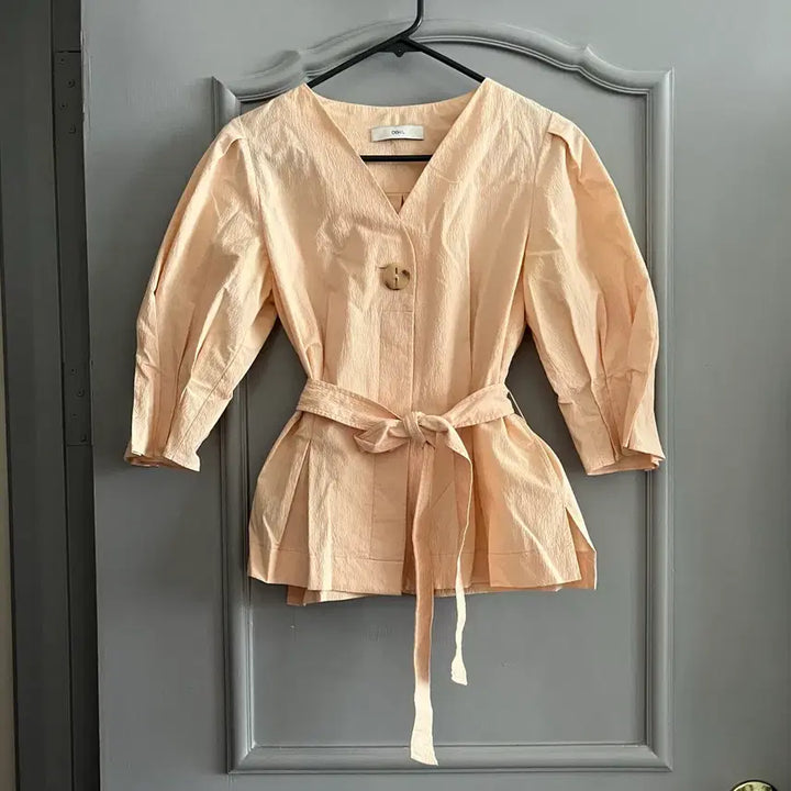 [BUNJANG] Deuel V-neck Shirt Blouse / 듀엘 브이넥 셔츠형 블라우스 55사이즈