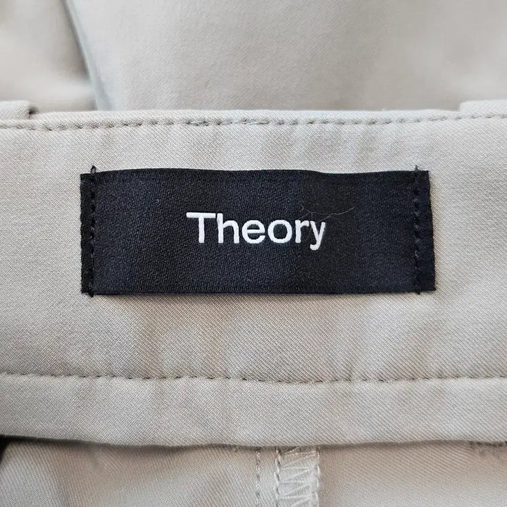 [BUNJANG] Theory Beige Slacks / Theory 띠어리 베이지색 바지