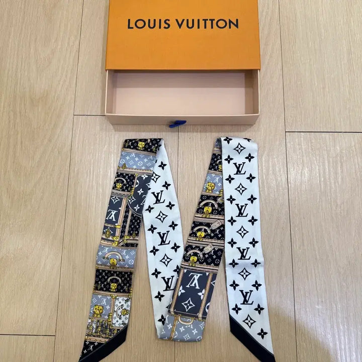 [BUNJANG] Louis Vuitton Twilly Scarf / 루이비통 스카프