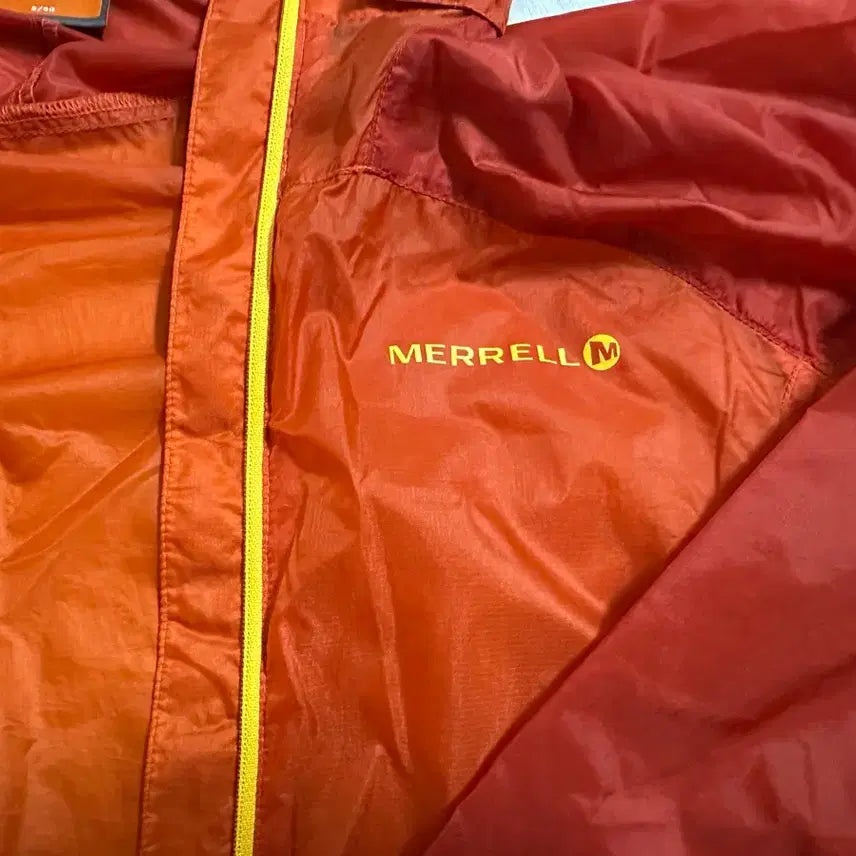 [BUNJANG] Merrell Orange Windbreaker Hooded Jacket / 메렐 오렌지색 바람막이 후드 자켓