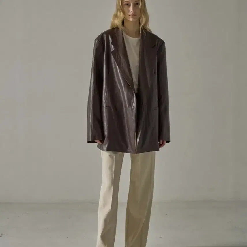 [SOLD OUT] 파사드패턴 레더자켓(새제품)