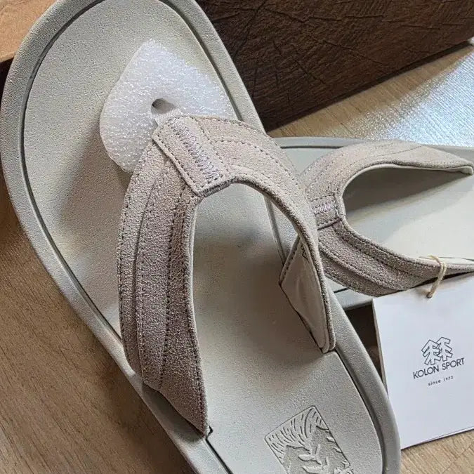 [BUNJANG] Kolon Sport Beige Flip-Flops / 새제품 코오롱스포츠 쪼리 270mm 275가능 슬리퍼 베이지 플립플랍