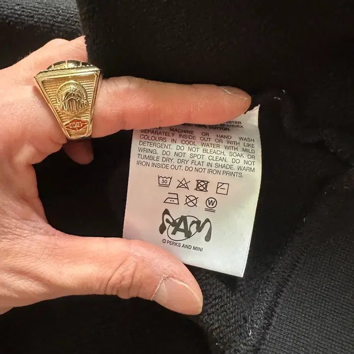[SOLD OUT] P.A.M Perks And Mini 블랙 워시드 후드 집업 XL