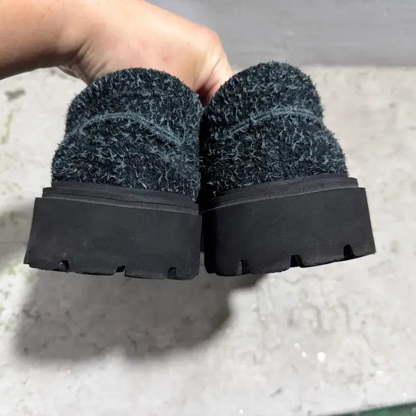 [BUNJANG] Undyed Room Chunky Fur Derby Shoes - Black (Size 270) / 언다이드룸 청키 퍼 더비 블랙 270사이즈 팝니다