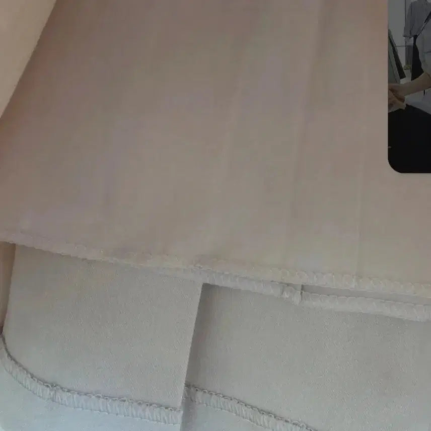 [BUNJANG] Nannninggu Belted Pleated Mini Skirt - Beige, Medium / 난닝구 미니스커트 M/벨트 포함/새상품