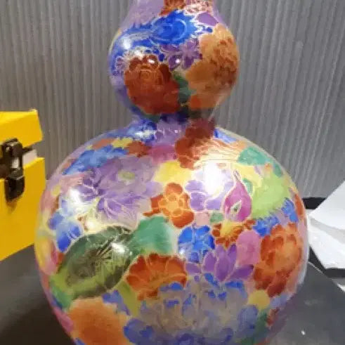 [BUNJANG] Qianlong Period Enamel Ware Gold Peony Pattern Gourd Vase / 대청건륭년제 법랑채 금란수국문 호로병