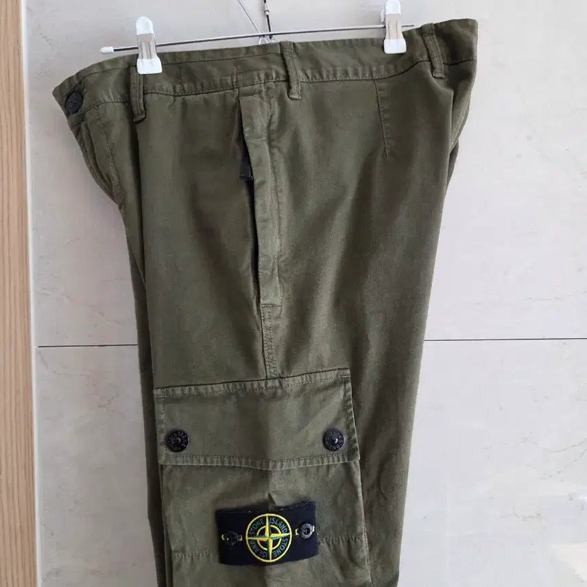 [SOLD OUT] 스톤아일랜드 카고바지