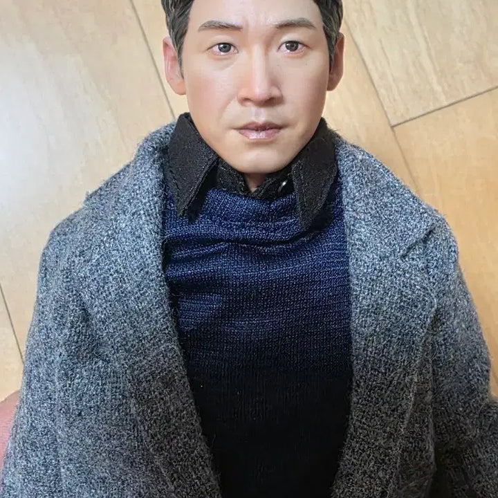 [SOLD OUT] 배우 이선균 피규어 12인치(나의 아저씨)