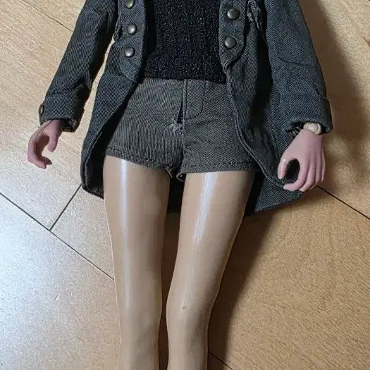 [BUNJANG] Custom IU Black Hair Figure / 블랙헤어 아이유 커스텀  스타일 피규어