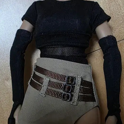 [BUNJANG] IU Custom Figure Black Outfit / 아이유 커스텀 피규어 블랙 의상