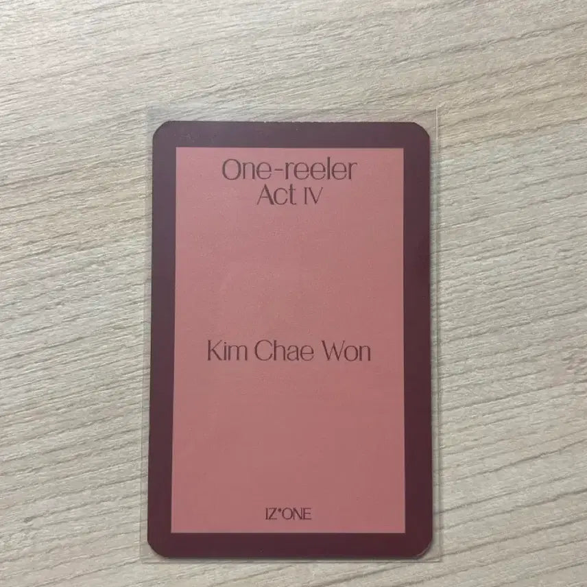[BUNJANG] IZ*ONE Kim Chae-won One-reeler Hologram Photocard / 아이즈원 김채원 원릴러 한정 홀로그램 포토카드