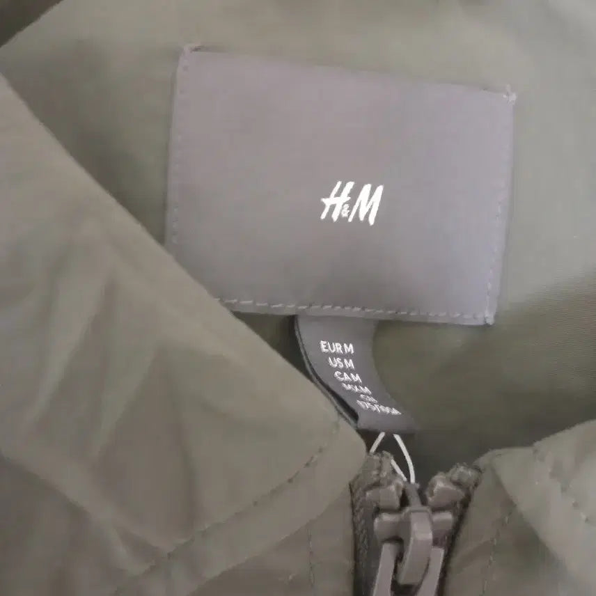 [BUNJANG] H&amp;M Khaki Outerwear Jacket / h,m 카키색 아우터 팝니다!