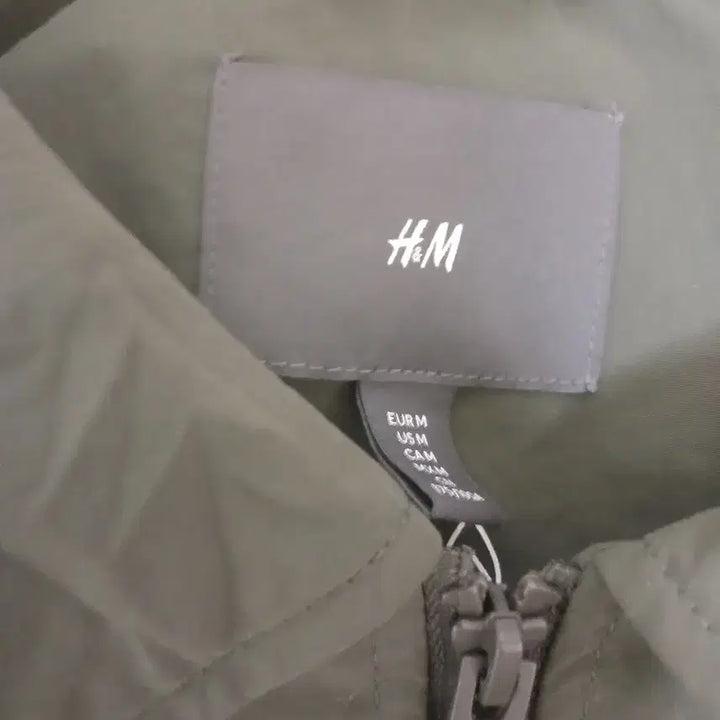 [BUNJANG] H&amp;M Khaki Outerwear Jacket / h,m 카키색 아우터 팝니다!
