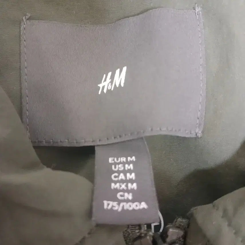 [BUNJANG] H&amp;M Khaki Outerwear Jacket / h,m 카키색 아우터 팝니다!