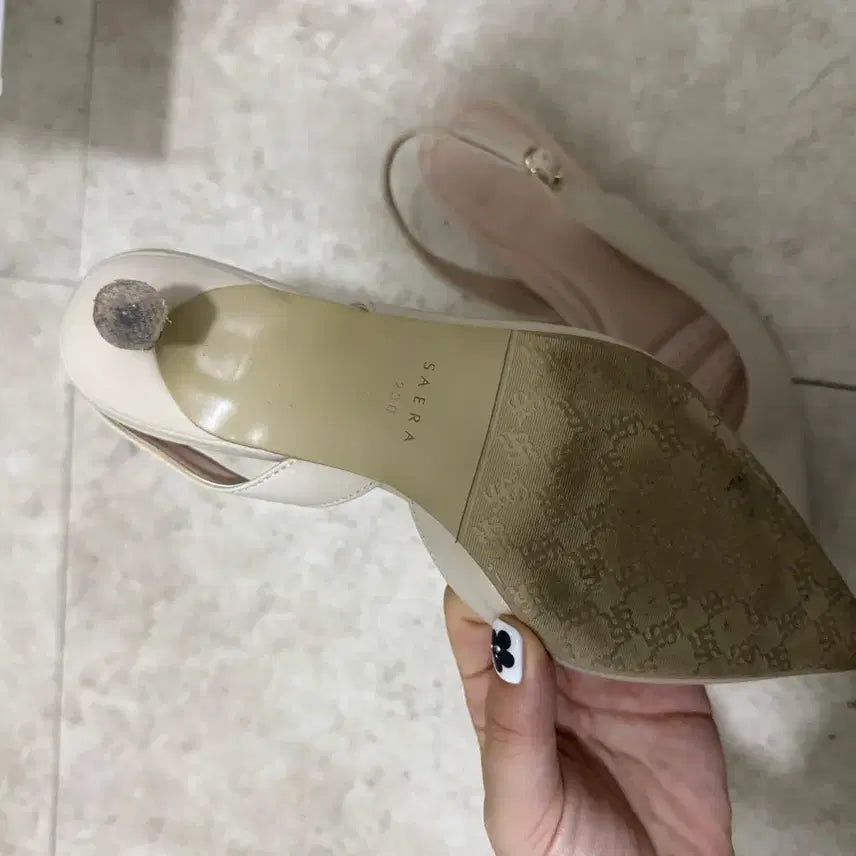 [SOLD OUT] SAERA 세라 컴포트 펌프스 4cm 230시이즈