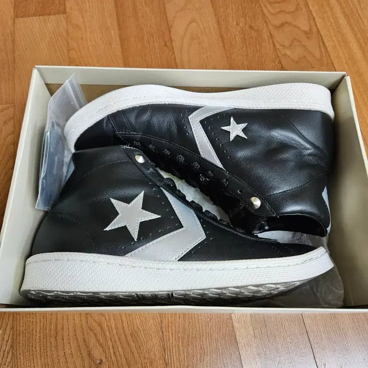 [BUNJANG] Converse x Mastermind Pro Leather High Top Sneakers (US 8.5) / 컨버스 마스터마인드 프로 레더 하이 265사이즈