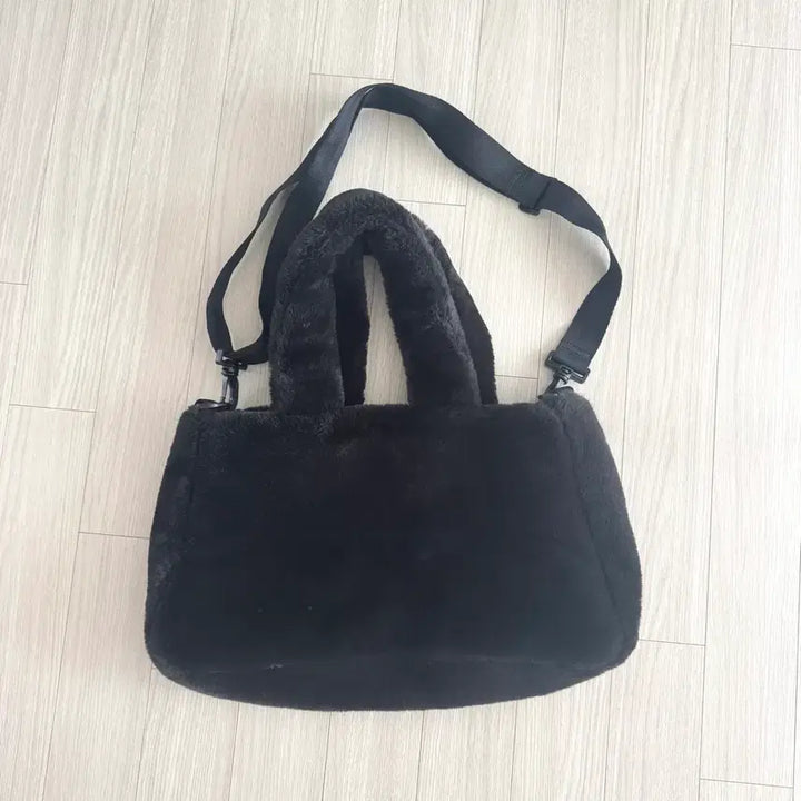 [BUNJANG] Nike Big Swoosh Fur Bag / 나이키 빅스우시 퍼 가방