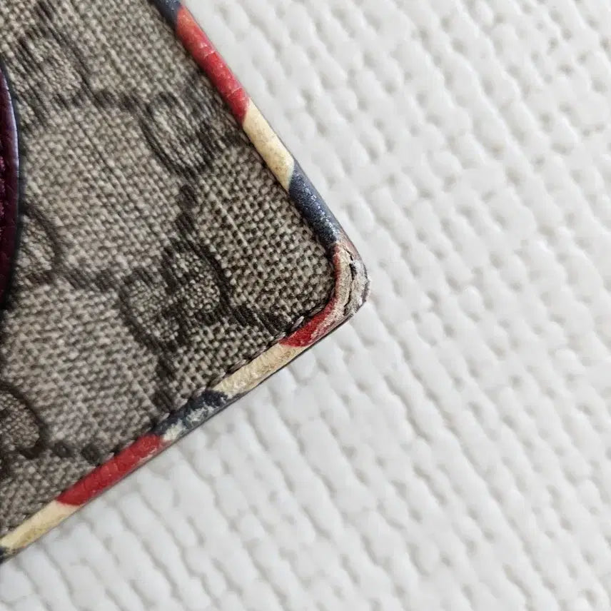 [BUNJANG] Gucci GG Supreme Multi-Patch Clutch Bag / 구찌 GG 수프림 멀티패치 클러치백(한정판)