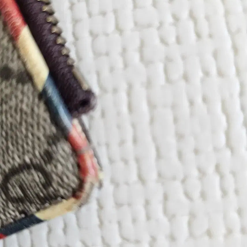 [BUNJANG] Gucci GG Supreme Multi-Patch Clutch Bag / 구찌 GG 수프림 멀티패치 클러치백(한정판)