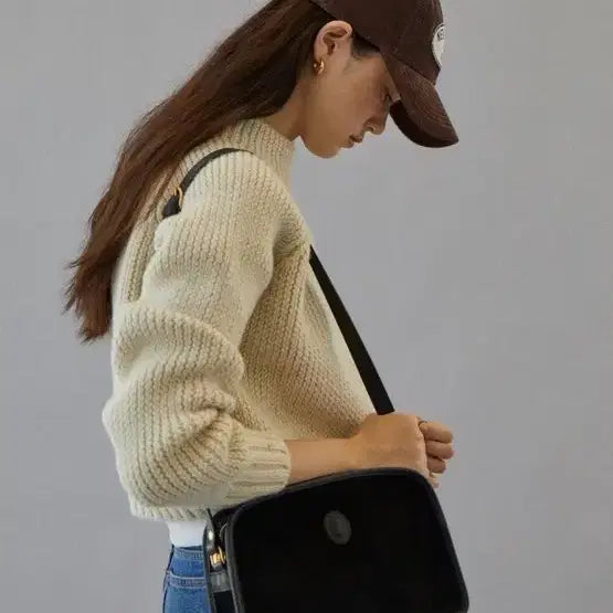 [BUNJANG] Urbanic30 Crown Suede Bag / Urbanic30 얼바닉30 크라운 스웨이드백