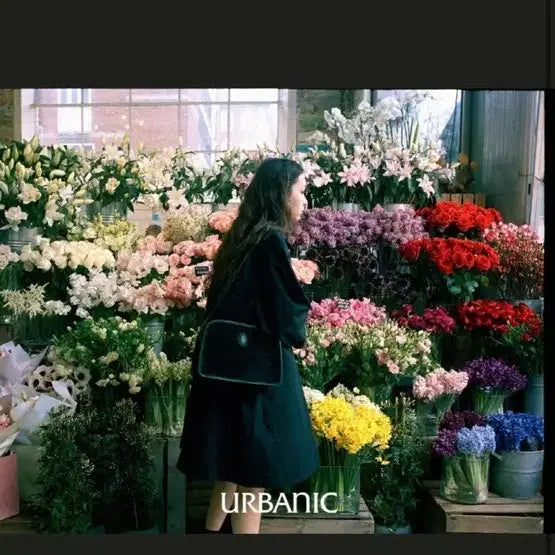 [BUNJANG] Urbanic30 Crown Suede Bag / Urbanic30 얼바닉30 크라운 스웨이드백