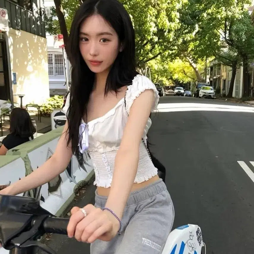 [BUNJANG] The Barnet Petunia Smoke Blouse / 더바넷 페투니아 스모크 블라우스