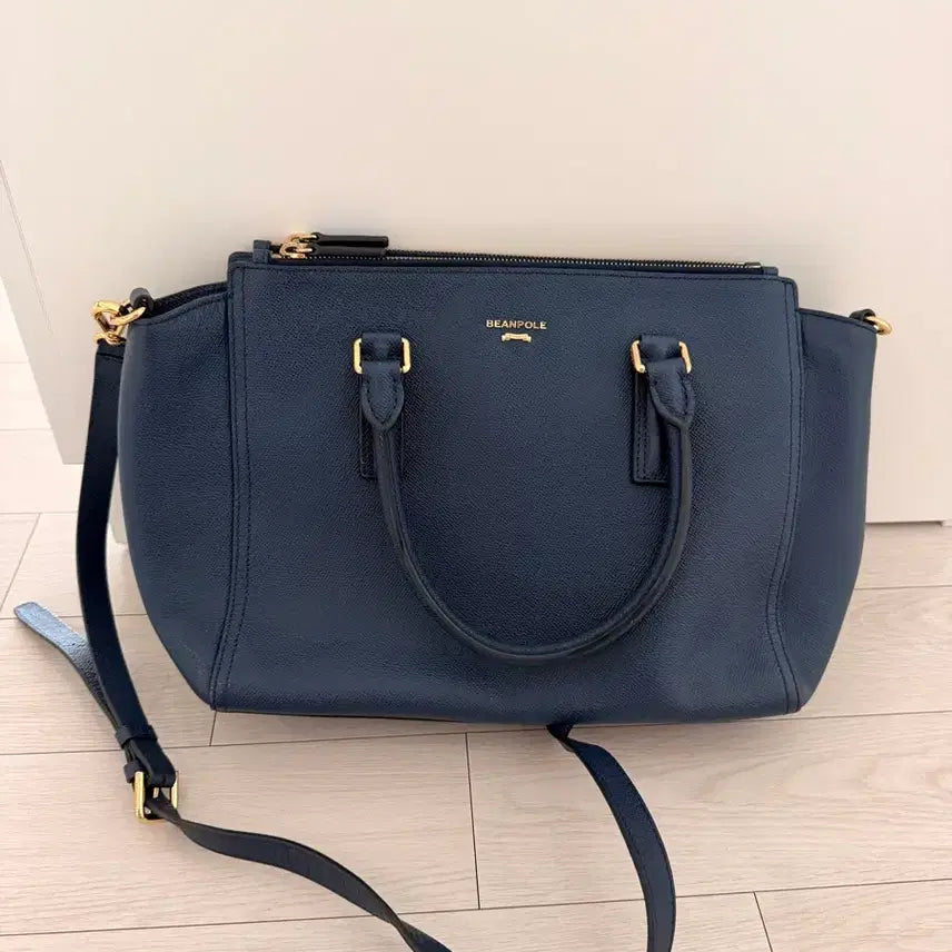 [BUNJANG] Beanpole Dot Leather Crossbody Shoulder Bag / 빈폴 도트 크로스 숄더  가죽 백