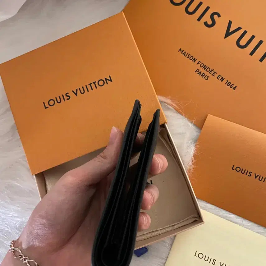 [BUNJANG] Louis Vuitton Monogram Eclipse Wallet / 루이비통 모노그램 이클립스 반지갑 월렛