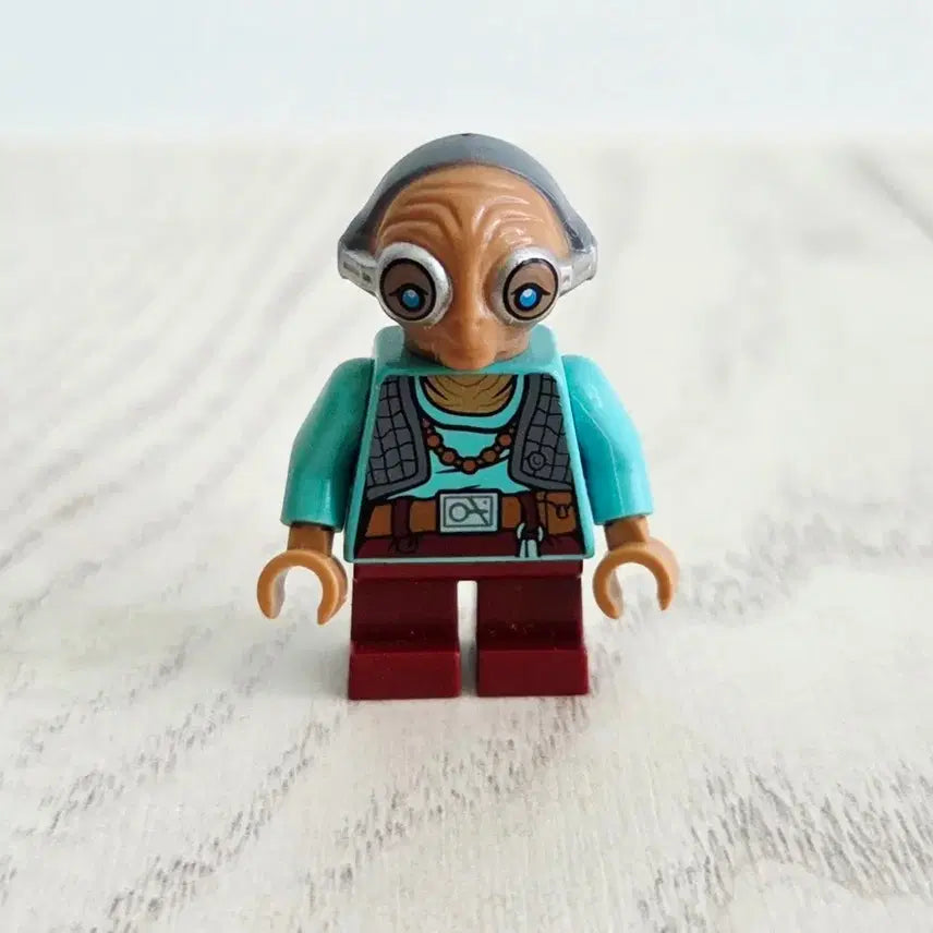 [BUNJANG] LEGO Star Wars Maz Kanata Minifigure / 레고 스타워즈 마즈 카나타 미니피겨