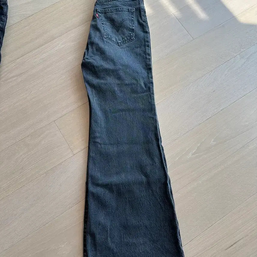 [SOLD OUT] 리바이스 블랙 데님 부츠컷 청바지  W26 L30