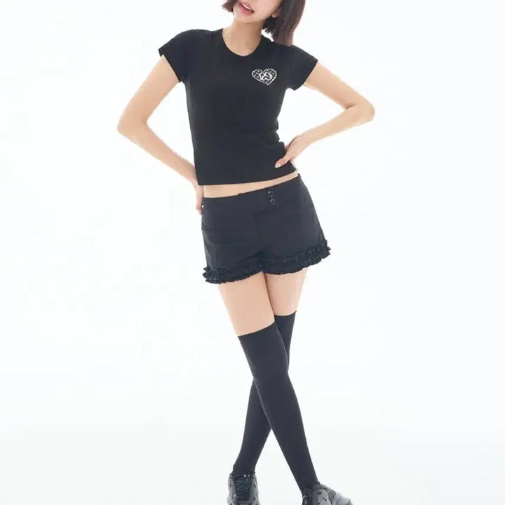 [SOLD OUT] (새상품)일리고 프릴 로우 버튼 쇼츠 블랙S