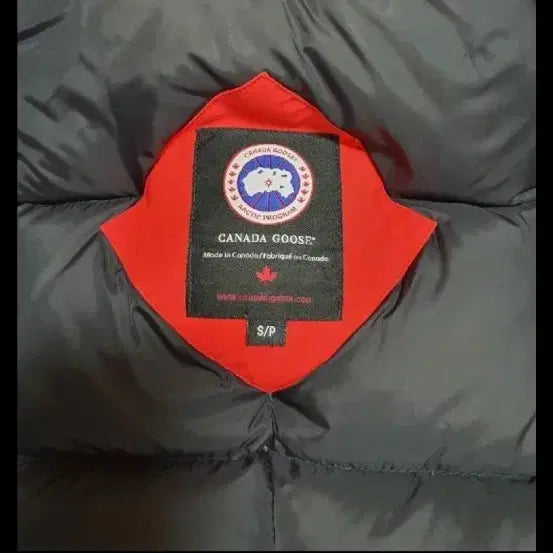 [SOLD OUT] 정품)캐나다구스 패딩 90 사이즈판매