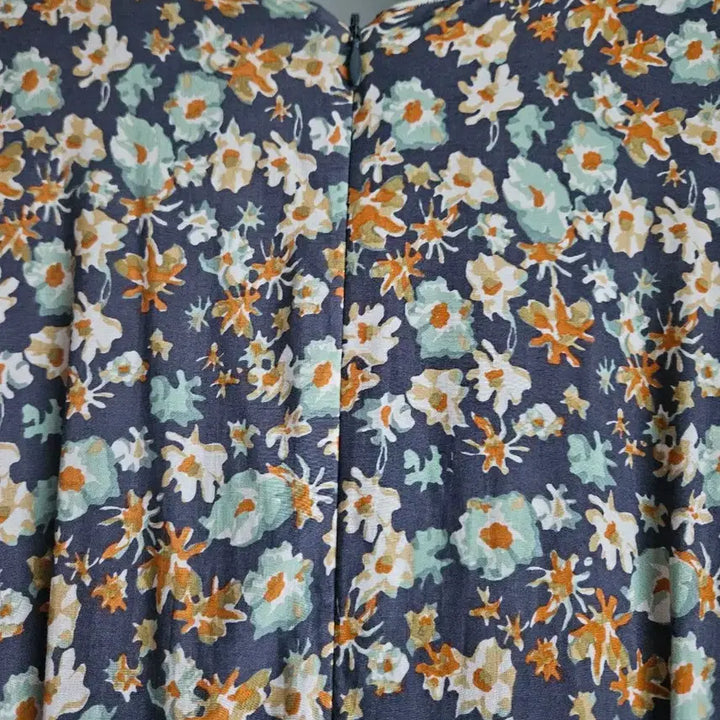 [SOLD OUT] 써스데이아일랜드 롱 원피스 M