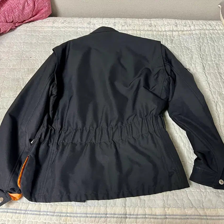 [SOLD OUT] (정품 A급) HERMES 에르메스 폴리아미드 블랙 실크 안감 자켓 M