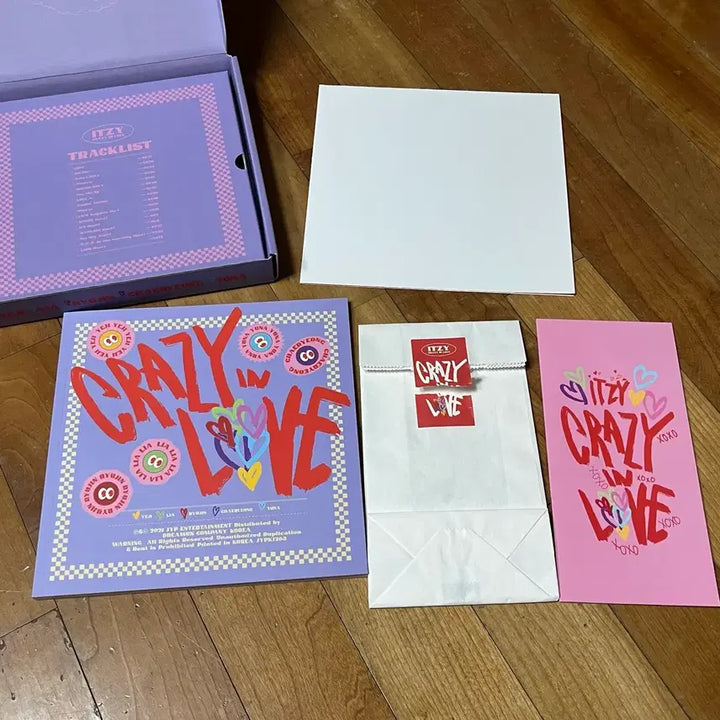 [SOLD OUT] 있지 ITZY Crazy In Love 앨범 유나버전 단체버전