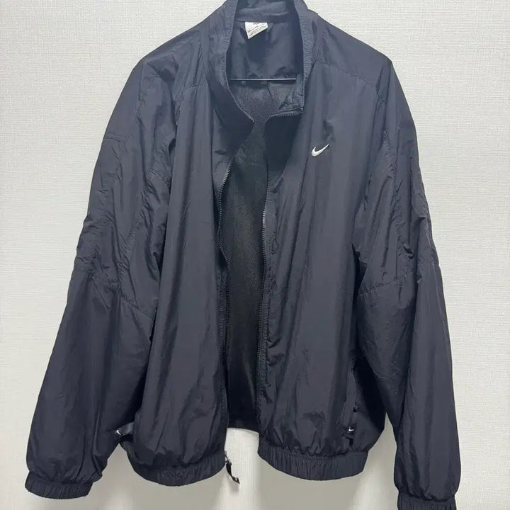 [SOLD OUT] 나이키NRG 솔로스우시 트랙자켓 바람막이 블랙 2XL