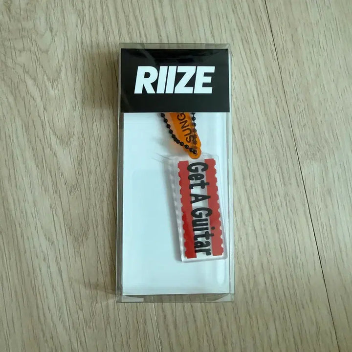 [SOLD OUT] (미개봉) 라이즈 겟어기타 아크릴 키링 성찬 포카