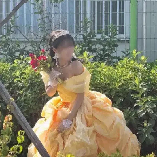 [BUNJANG] Disney Belle Dress Rental / 디즈니 벨 드레스/디즈니공주/드레드대여/벨드레스/졸업사진대여