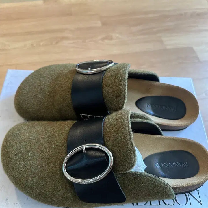 [BUNJANG] JW Anderson Mule Shoes Size 280 / JW앤더슨 뮬 280사이즈