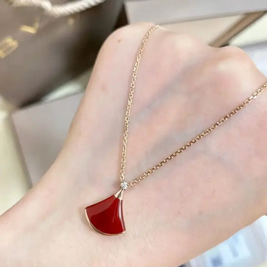 [SOLD OUT] 불가리 Bvlgari 신상  드림 로즈골드 목걸이