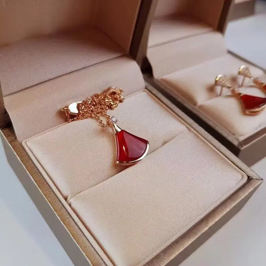 [SOLD OUT] 불가리 Bvlgari 신상  드림 로즈골드 목걸이