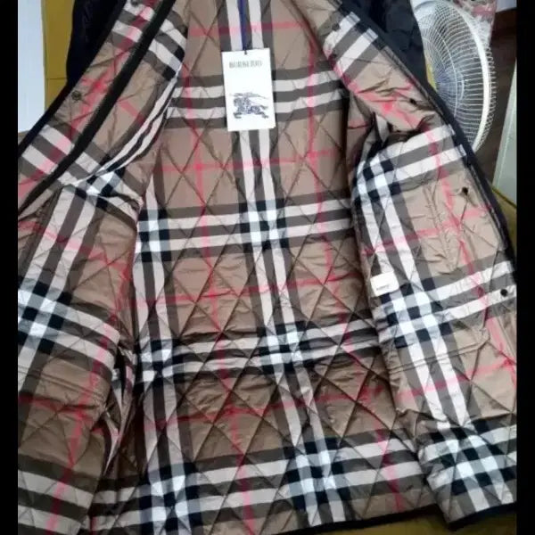[SOLD OUT] 새제품)버버리 파크게이트 블랙 퀼팅 후드 자켓 L77반~88