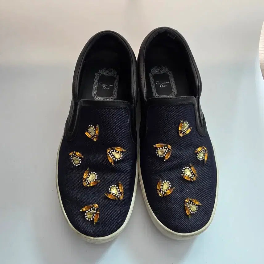 [BUNJANG] Dior Bee Embellished Slip-on Sneakers / 정품 디올 꿀벌 장식 슬립온 스니커즈