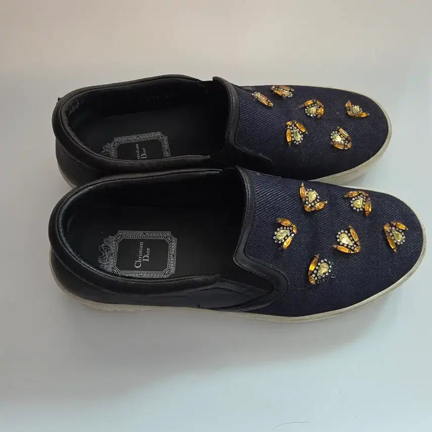 [BUNJANG] Dior Bee Embellished Slip-on Sneakers / 정품 디올 꿀벌 장식 슬립온 스니커즈