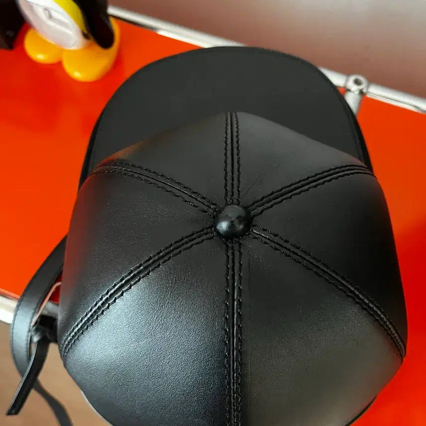 [BUNJANG] JW Anderson Hat Bag / JW앤더슨 모자가방